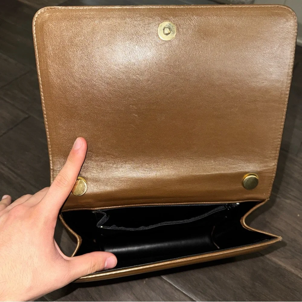CC Tan Quilted Crossbody Bag - Picture 10 of 15